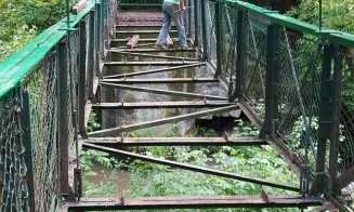 Veste bună pentru turiștii clujeni. Podul I din Cheile Turzii a fost reparat și redeschis
