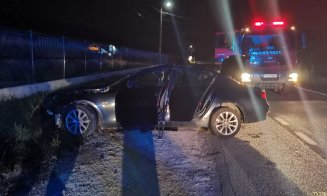 ACCIDENT în Cluj: Autoturism, în afara părții carosabile și 3 victime transportate la spital