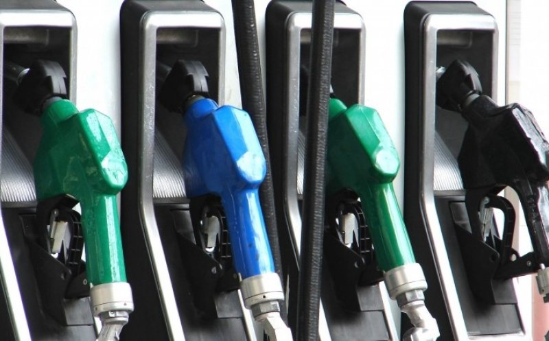 Şoferii, chemați la protest în benzinării din cauza scumpirii carburanților: "Blocați pompele!"