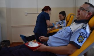 Ziua Mondială a Donatorului de sânge. Polițiștii, pompierii și jandarmii clujeni au donat sânge