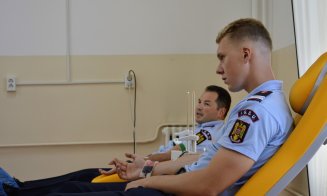 Ziua Mondială a Donatorului de sânge. Polițiștii, pompierii și jandarmii clujeni au donat sânge