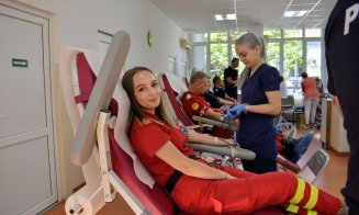 Ziua Mondială a Donatorului de sânge. Polițiștii, pompierii și jandarmii clujeni au donat sânge