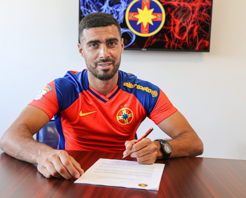 Transfer între rivale. Rachid Bouhenna, prezentat oficial de FCSB