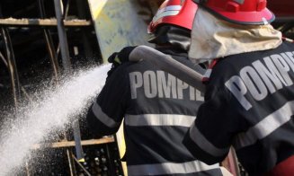 TIR în flăcări pe A3. Intervin pompierii