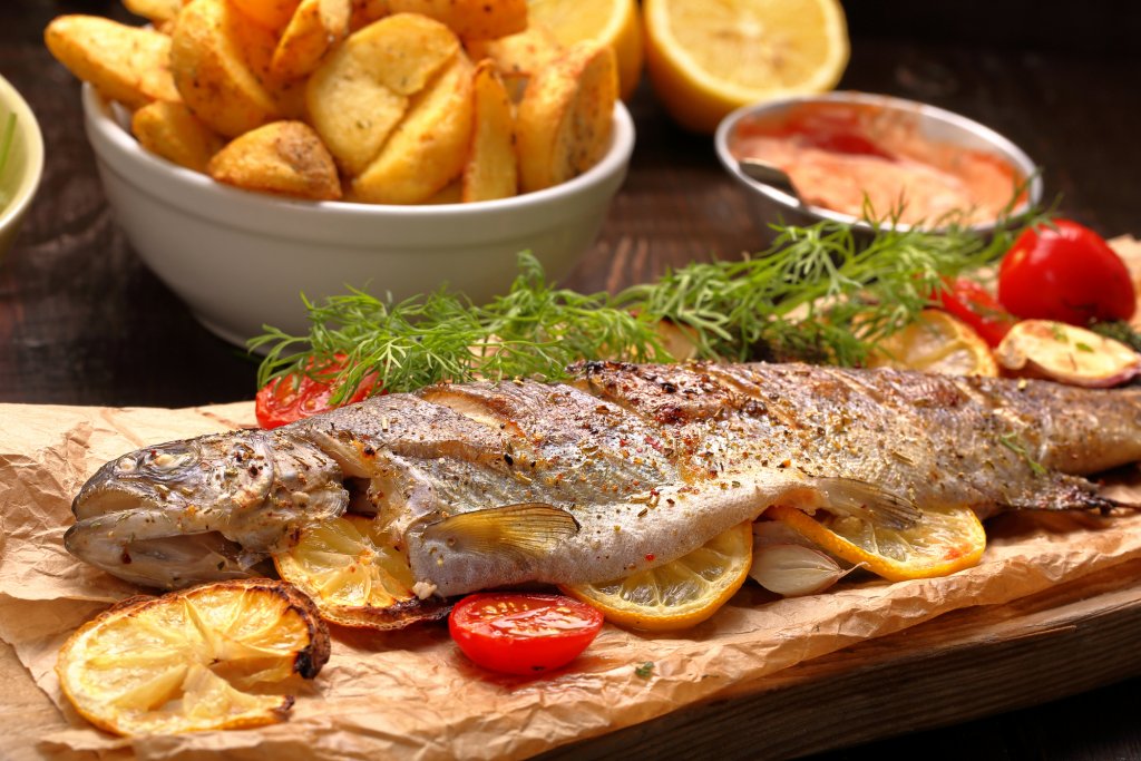 Mâncăm pește de la alții. 80% din cantitatea acestei cărni consumată de români este din import