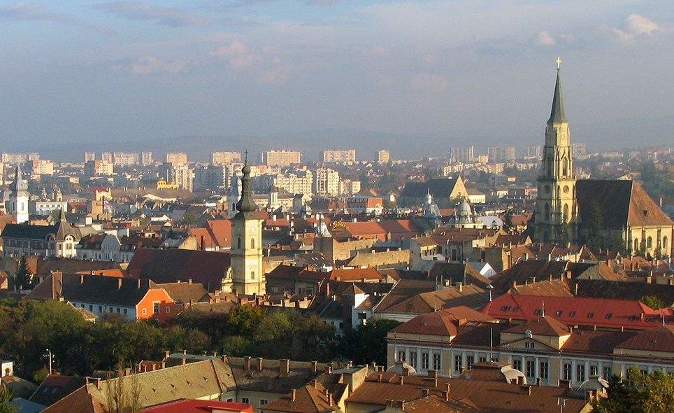 Cluj-Napoca NU e de fapt cel mai scump oraș din țară. Vânzarea apartamentelor durează mai mult, iar lumea nu prea mai cumpără. „Și Timișoara a întrecut Clujul”