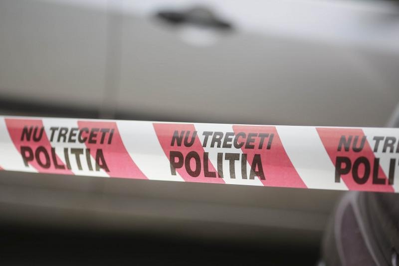 Incident înfiorător în trafic! Șofer ucis în plină stradă, pentru că a agățat oglinda unei dubițe