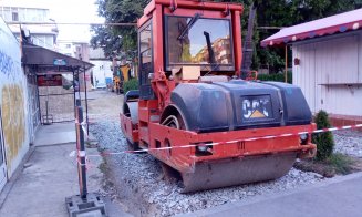 Boc nu se lasă! Toate cotloanele dărăpănate din Mănăştur primesc asfalt şi borduri noi