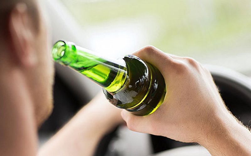Tânăr din Cluj, prins la volan RUPT de BEAT și FĂRĂ PERMIS. A ajuns după gratii
