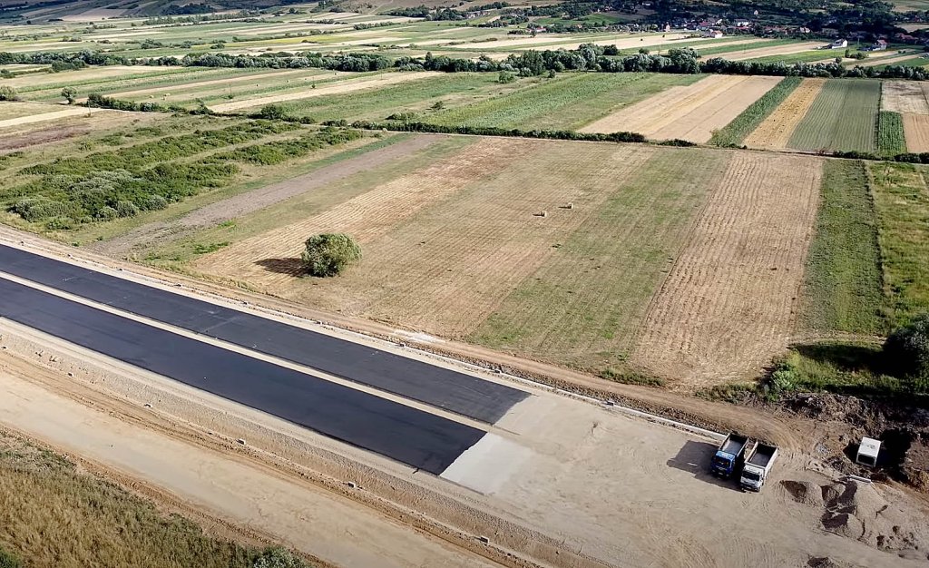 Autostrada Transilvania: Primul strat de asfalt pe lotul turcilor