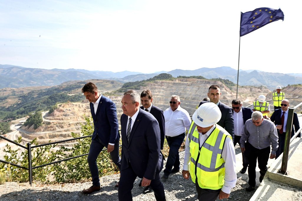 Premierul Ciucă, în Apuseni. Metro Urban Cluj: "Susțineți nu doar prin promisiuni proiectul Hidrocentralei Tarnița-Lăpuștești, barajul de la Mihăileni și modernizarea drumurilor moților"