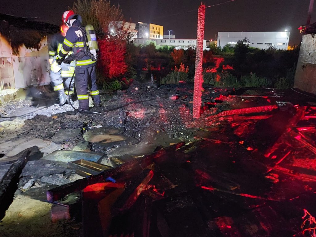 INCENDIU în Cluj-Napoca, pe strada Cantonului