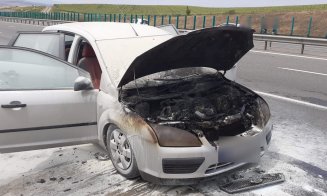 O mașină a luat foc pe A3, pe direcția Gilău-Turda. De la ce a pornit incendiul