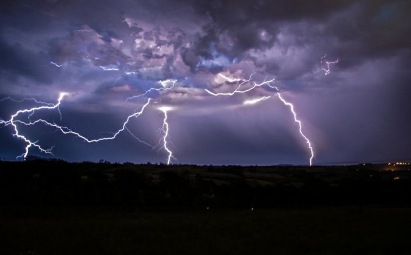 Noi mesaje RO-ALERT de furtună imediată lângă Cluj-Napoca. VEZI localitățile vizate