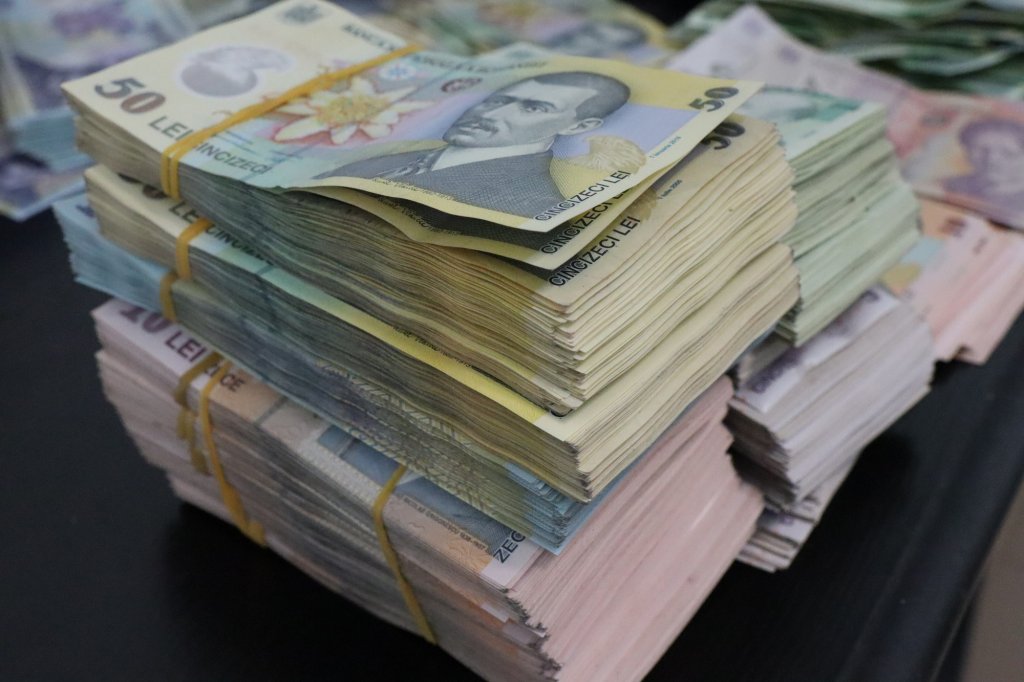 300 de milioane de euro pentru industria prelucrătoare. Ministrul Economiei: Doar producând în România vom scapa de criza dependenței de importuri. Banii românilor trebuie folosiți în beneficiul economiei româneşti