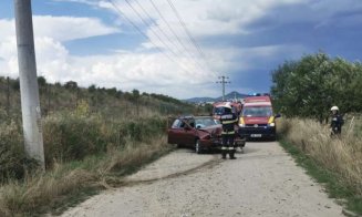 Un adolescent de 16 ani s-a urcat drogat la volan şi a provocat un accident cu patru răniţi