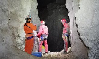 Încă trei salvatori montani clujeni au devenit speologi avansați