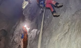 Încă trei salvatori montani clujeni au devenit speologi avansați