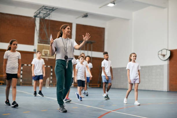 Elevii vor primi doar calificative la Educație fizică și sport. Materia nu mai intră în calcul la burse