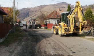 Reparații pe un drum județean din Cluj. Se vor finaliza cu turnarea asfaltului