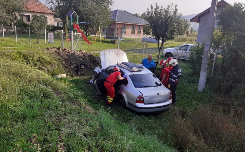 Accident în Cluj. O femeie a fost scoasă din mașină cu descarcerarea