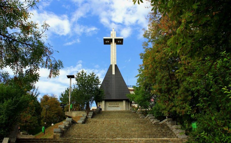 Crucea de pe Cetățuie rămâne. Viceprimarul Clujului: "Voi milita să nu fie dată jos"