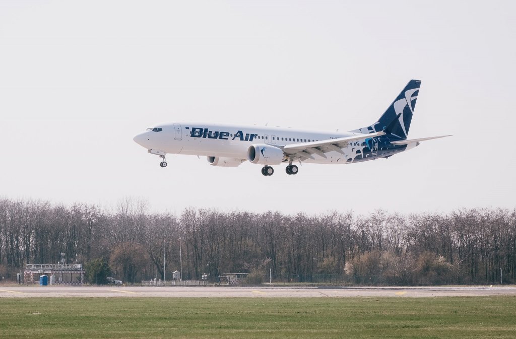 Criza Blue Air continuă! Compania anunță că suspendă zborurile până în octombrie