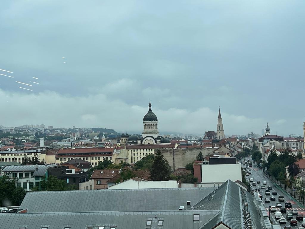 Apartamentele din Cluj și-au ajustat prețurile la finalul verii. Creștere ușoară de 0,3%. Metrul pătrat, aproape de 2.500 de euro