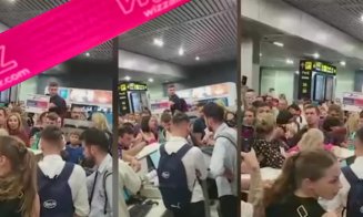Pasageri Wizz Air evacuați cu poliția din aeroport după ce le-au fost anulate zborurile