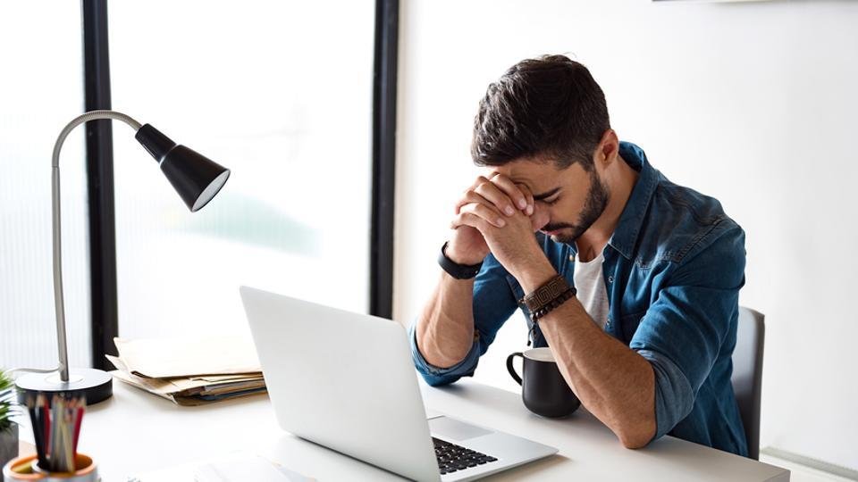 ONU cere noi măsuri pentru protejarea sănătăţii mintale la locul de muncă