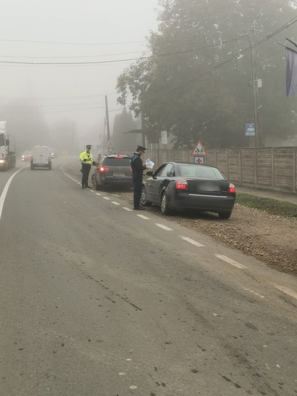 Acțiune tip Blitz a polițiștilor în zona Turda. 15 persoane, duse la sediu pentru amprentare