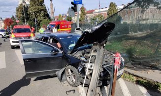 Încă un accident auto la Opera Cluj. Tot 4 mașini au fost implicate și aici