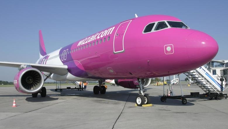 Manevra Wizz Air pentru a acapara pasagerii Blue Air: Tarife speciale, folosind codul rezervării firmei concurente