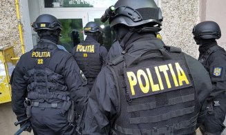 Mascaţii au descins în Cluj la traficanţii de droguri de risc şi mare risc. Percheziţii de amploare în toată ţara