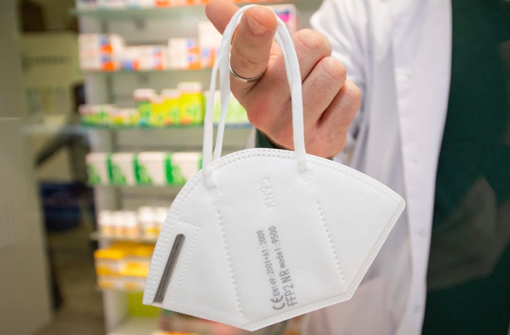 Val de COVID în creștere, în Germania. Ministrul Sănătăţii cere reintroducerea obligativității purtării măştii