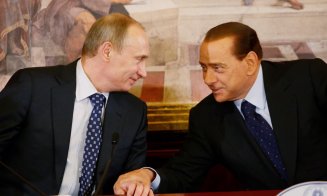„Dragoste” mare între Berlusconi și Putin: „Mi-a trimis 20 de sticle de vodcă. I-am răspuns cu câteva sticle de Lambrusco"