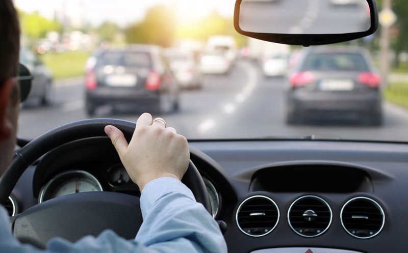 Analfabeţi, dar au obţinut carnet de şofer. Poate dai de ei în trafic