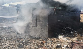 Cluj: Incendiu de la un coș de fum pe Platanilor. Au intervenit pompierii
