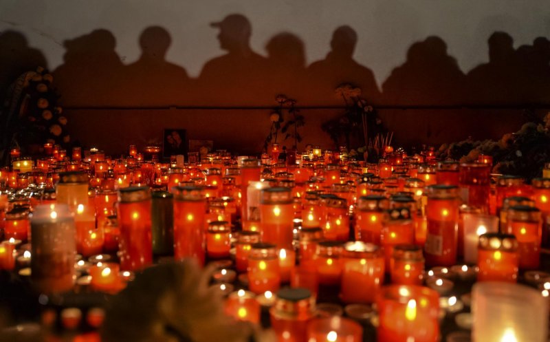 7 ani de la tragedia de la COLECTIV: 65 de morți și 150 de răniți mutilați pe viață. "Au murit și speranțele"/ Întâlnire la Clopot în centrul Clujului