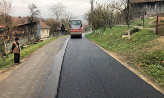 Se asfaltează un nou drum județean din Cluj. Tișe: „Sunt lucrări mai mult decât necesare”