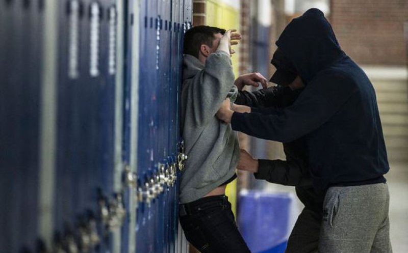 Tot mai multe acte de violență în școli! 10.000 doar în ultimul an. Cu 20% mai multe față de perioada de dinaintea pandemiei