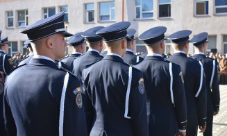 Mii de candidați la admiterea în şcolile de poliţie din Cluj-Napoca și Câmpina. Câți se "bat" pe un loc