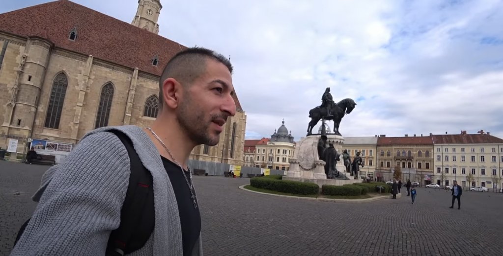 Un american a venit în Cluj-Napoca să vâneze vampiri, dar a rămas impresionat de oraș: „M-a șocat!”