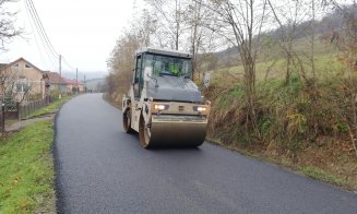 A început asfaltarea unui nou drum județean din Cluj