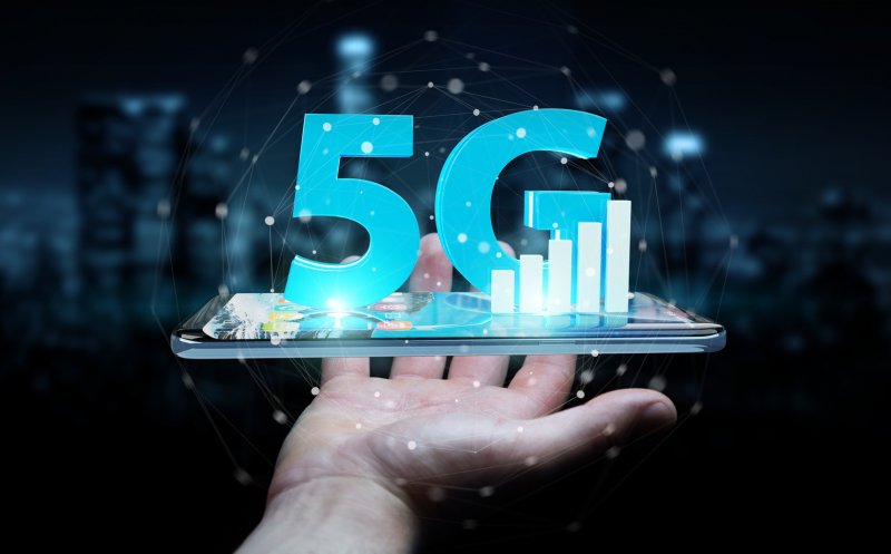 3 din 10 români vor să treacă la un abonament cu 5G pe telefon