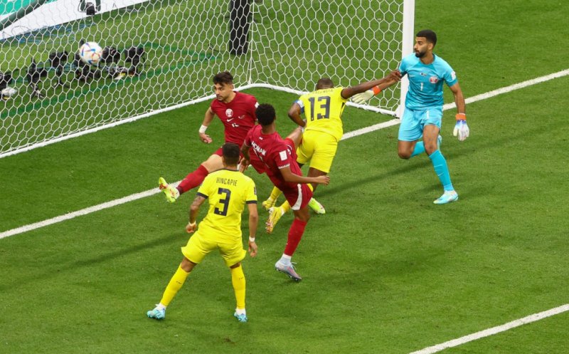 Campionatul Mondial 2022: Ecuador învinge gazda Qatar cu 2-0 în meciul inaugural. Sud-americanii au dominat categoric partida