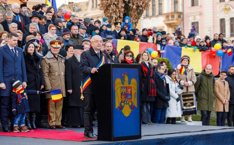 Emil Boc, încântat de participarea clujenilor la spectacolele de 1 Decembrie: "A fost o zi de excepție, fără ei nu ar fi avut farmec"