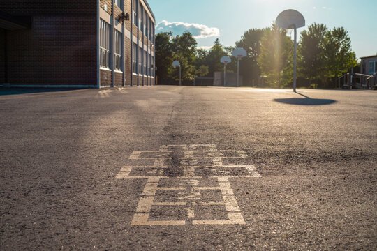 S-a votat! Terenurile de sport din curtea școlilor pot fi folosite în afara orelor de program