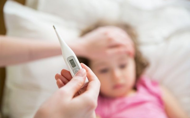 Ministerul Sănătății: Când și unde să mergi cu copilul la medic dacă are viroză