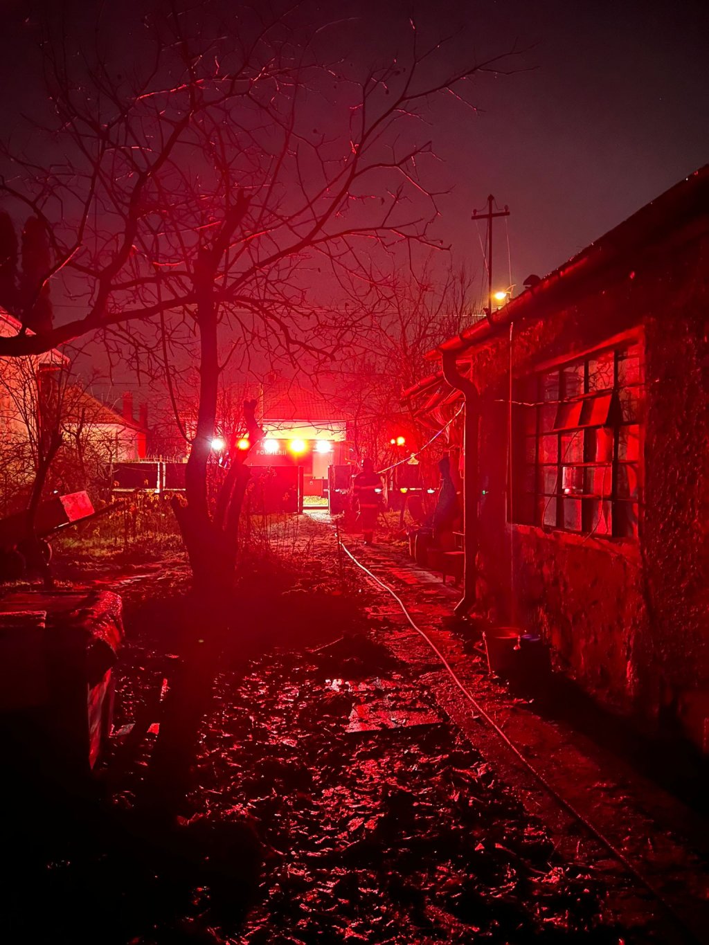 INCENDIU în Cluj-Napoca: Pompierii au găsit un bărbat MORT